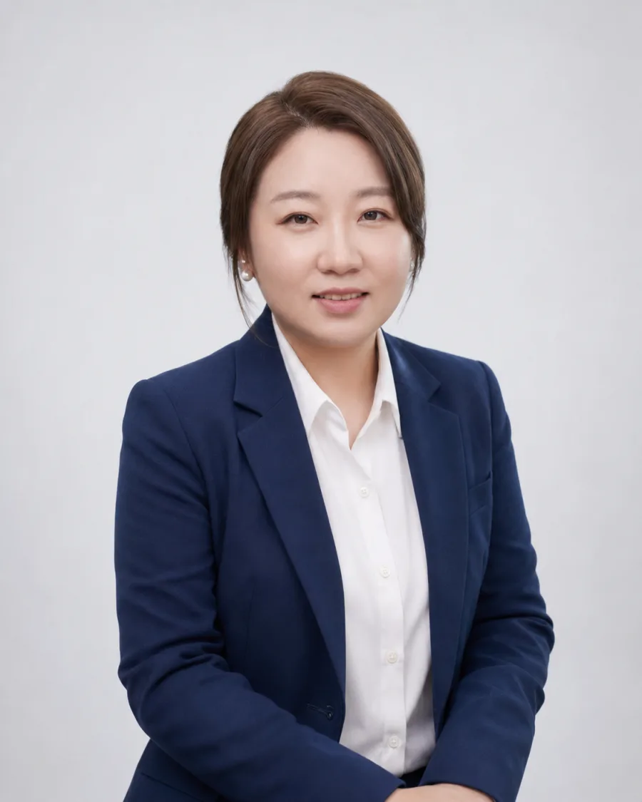 Lidya Gao, Sales Manager